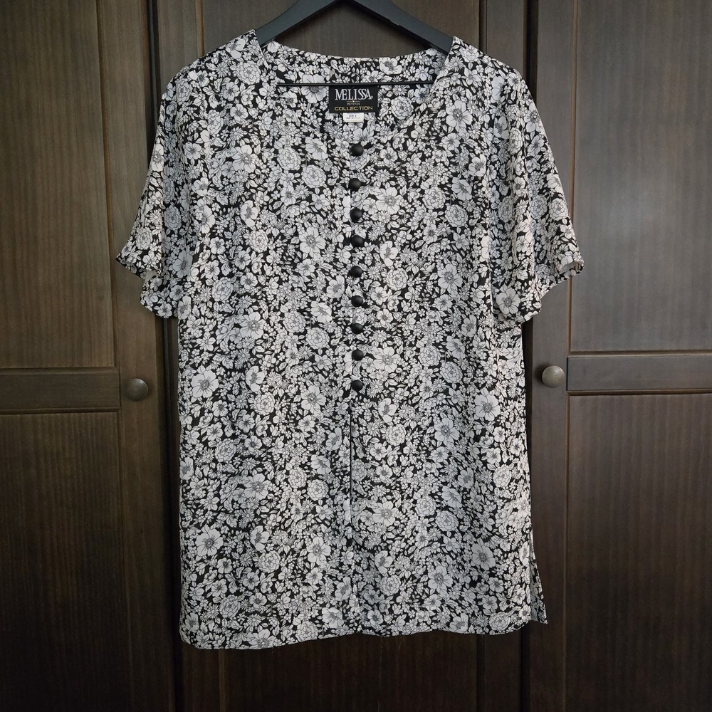Melissa Petites Floral Button Up Tunic Black White Classic Elegant Feminine Sz 6